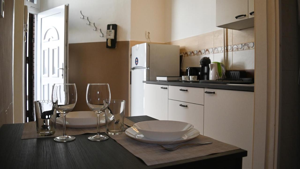 Your Home In Budapest: Cozy, Central & Silent Екстер'єр фото